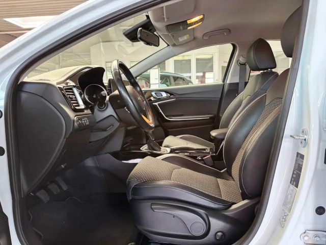 Kia XCeed 1.5 Benzin "Spirit" *LED* Navi * Allwetter*RFK*