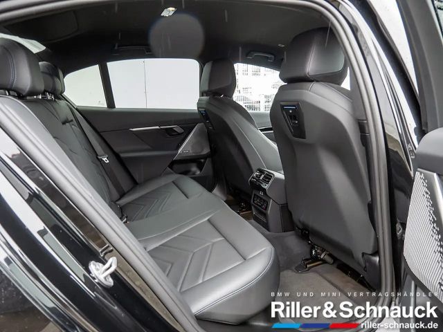 BMW 520 520d M-Sport Sedan