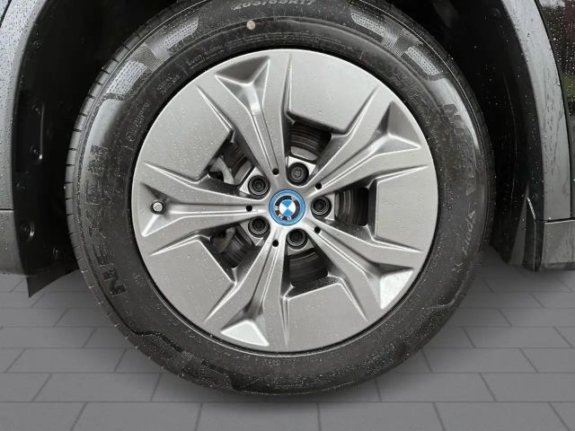 BMW iX1 xDrive30