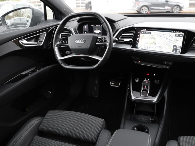 Audi Q4 e-tron SUV 45 e-tron Audi Q4 e-tron