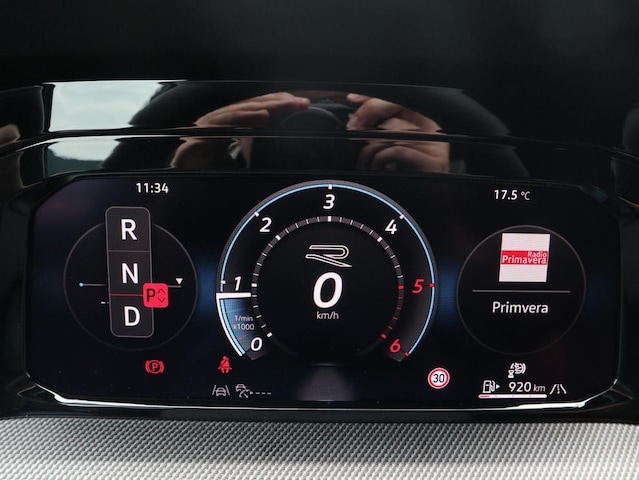 Volkswagen Golf DSG R-Line