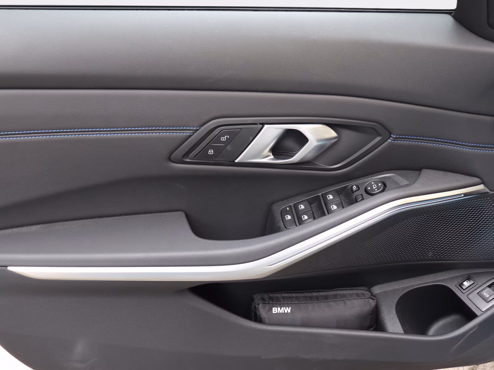 BMW 330 330e M-Sport Touring