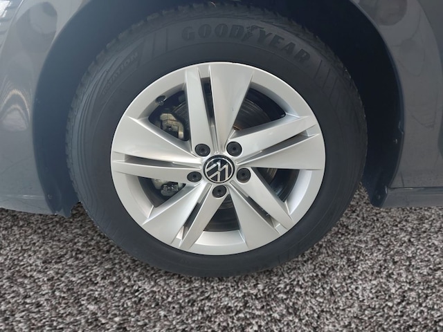 Volkswagen Golf 1.5 TSI