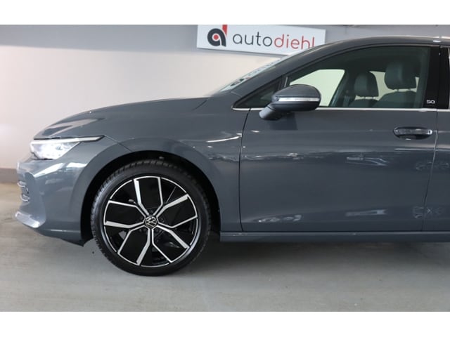 Volkswagen Golf 1.5 eTSI DSG Golf VIII