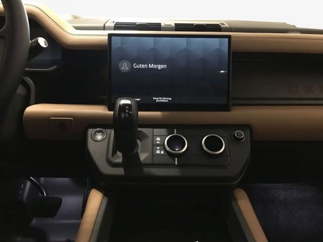 Land Rover Defender 110 D300 Dynamic HSE