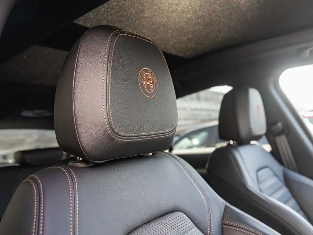 Alfa Romeo Stelvio AT8 Q4