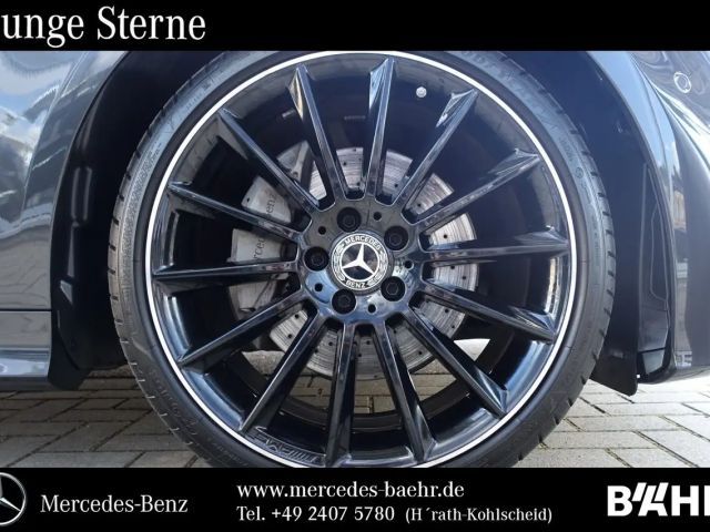 Mercedes-Benz E 220 AMG Line Coupé E 220 d