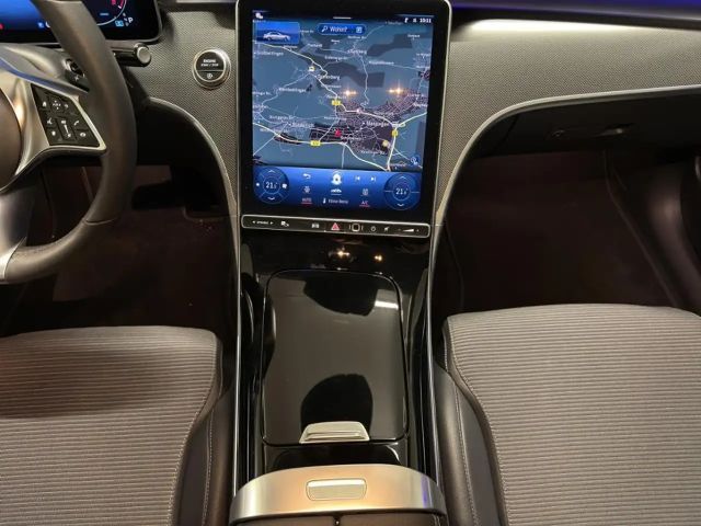 Mercedes-Benz C 180 AVANTGARDE Sedan