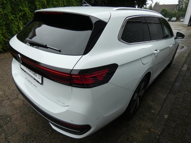 Volkswagen Passat 1.5 eTSI Business DSG Variant