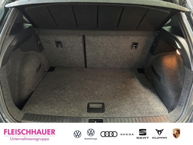 Seat Arona 1,0 TSI Xperience ACC LED Keyless Temp CarPlay Navi Tel.-Vorb. AHK DAB