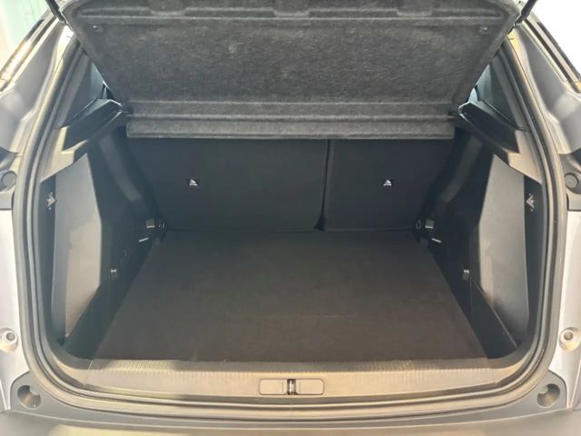 Peugeot E-2008 Active Pack