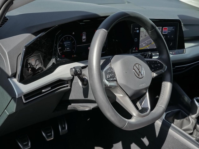 Volkswagen Golf 1.0 TSI Life Variant