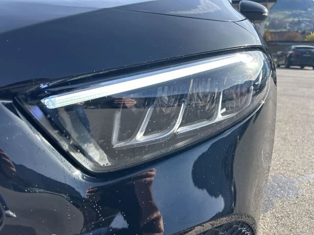 Mercedes-Benz A 180 Hatchback