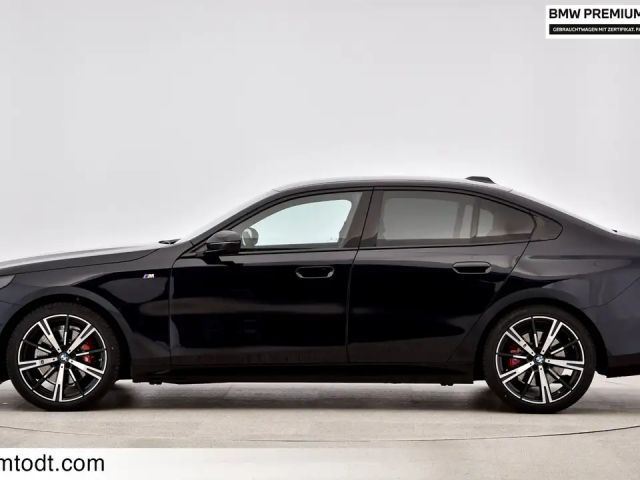 BMW 520 520d M-Sport Sedan xDrive