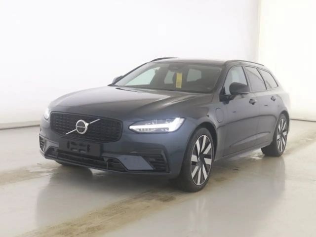 Volvo V90 AWD Plus T6