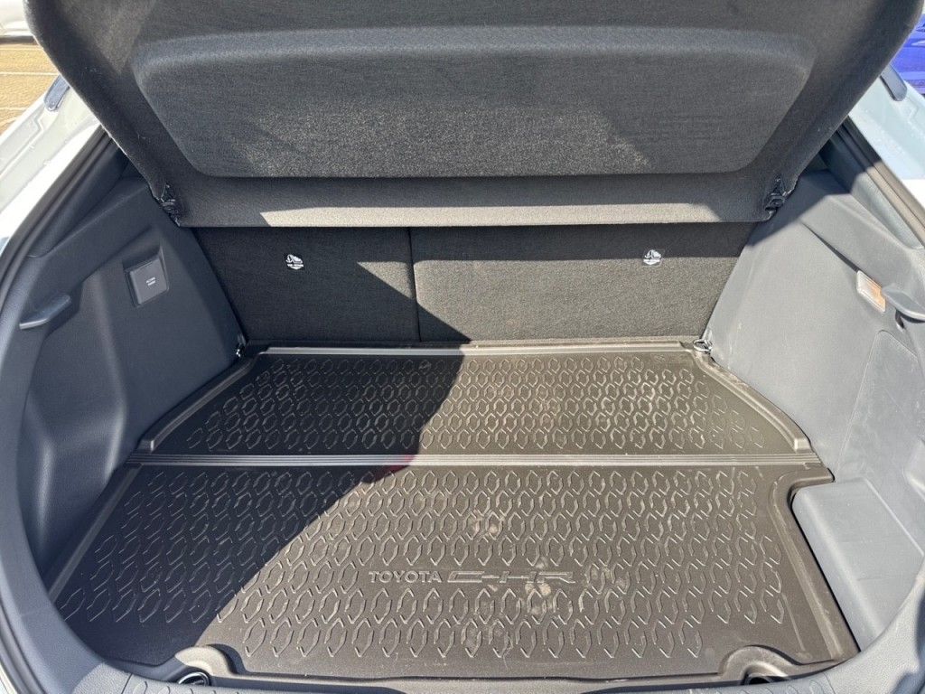 Toyota C-HR 5-deurs Technik