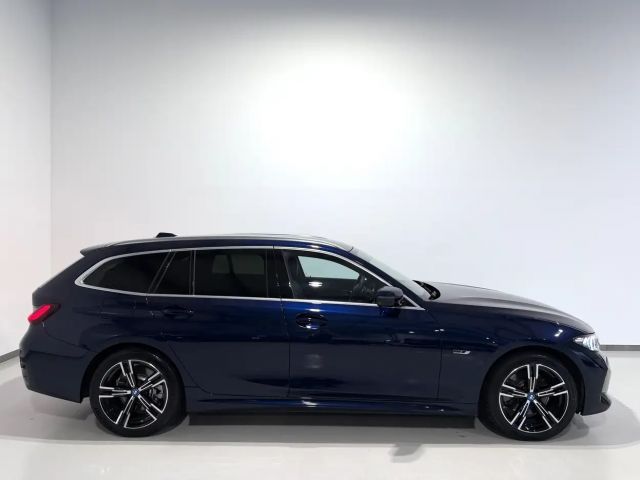 BMW 320 320e M-Sport xDrive
