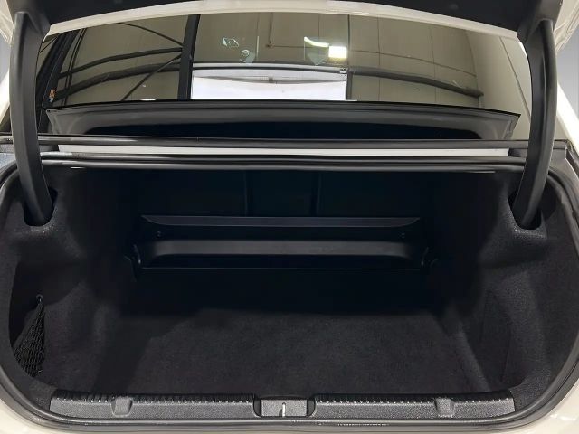 Mercedes-Benz EQE 300 AMG Line Sedan