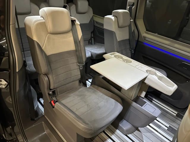 Volkswagen Multivan Lang Style T7