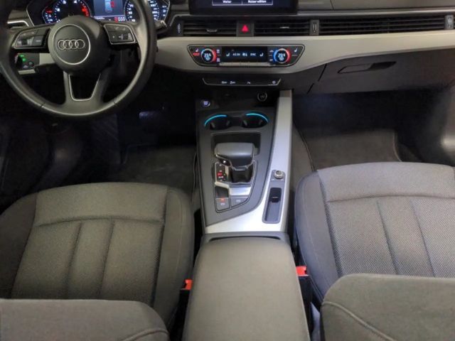 Audi A4 35 TDI Avant S-Line S-Tronic