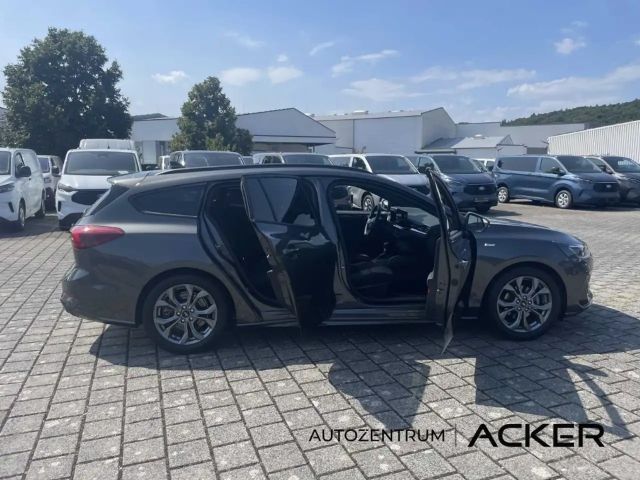 Ford Focus ST Line Wagon