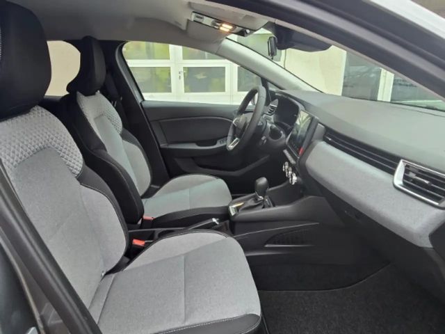 Renault Clio E-Tech Evolution Hybrid