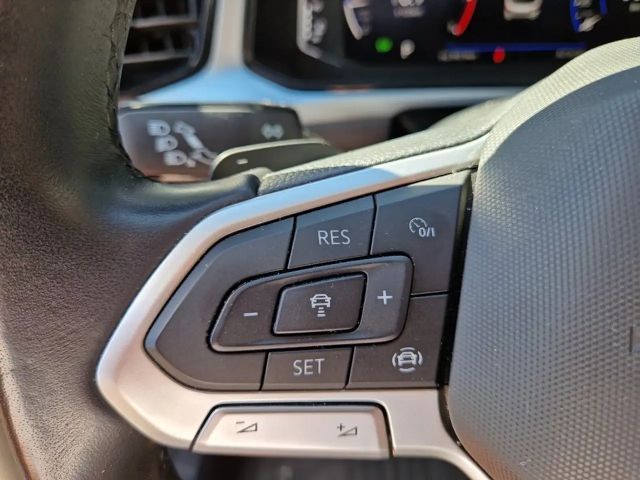 Volkswagen T-Roc 1.5 TSI DSG Life