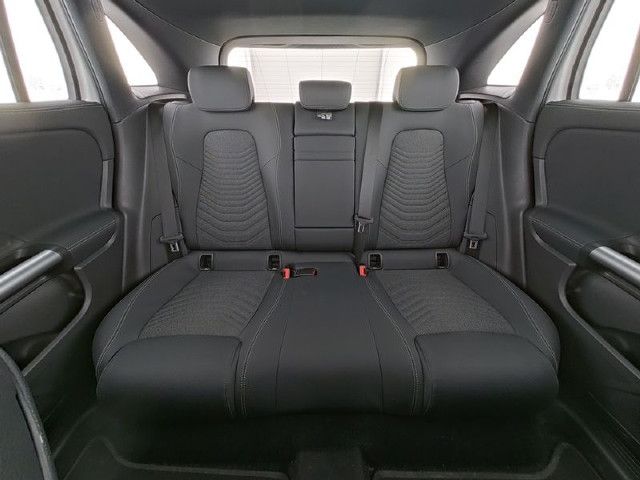 Mercedes-Benz EQA 300 4MATIC