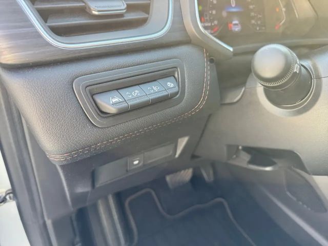 Renault Captur EDC Initiale Paris TCe 140