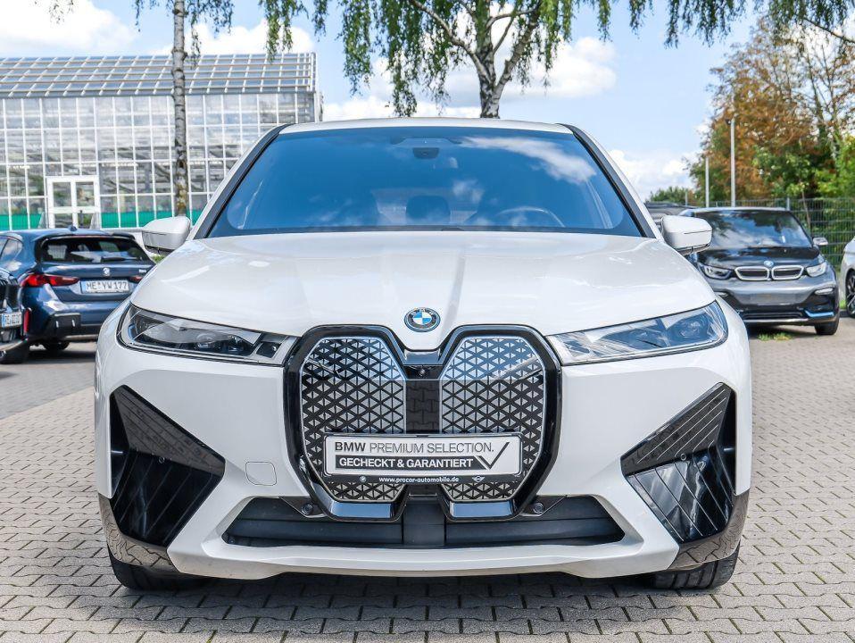 BMW iX xDrive40