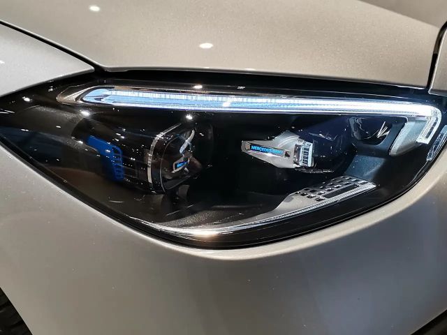 Mercedes-Benz C 300 4MATIC AMG Line