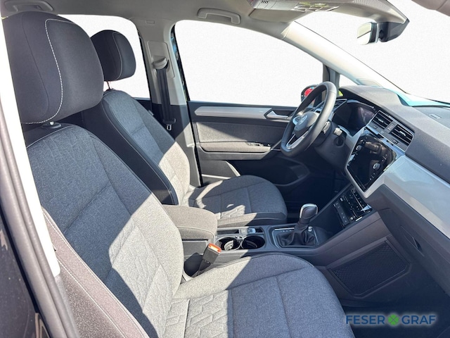 Volkswagen Touran 1.5 TSI DSG R-Line