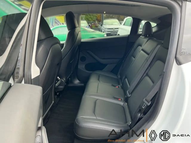 Tesla Model Y AWD Dual Motor Performance