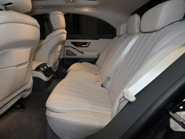 Mercedes-Benz S 350 4MATIC S 350 d Sedan