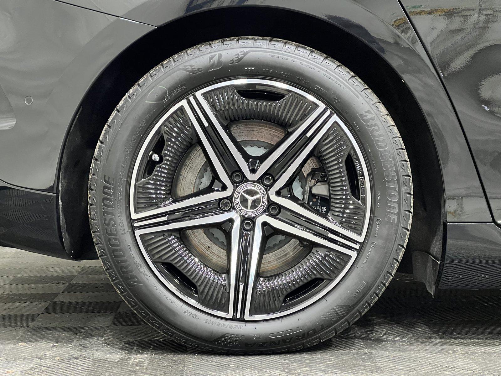 Mercedes-Benz EQE 300 AMG Line Sedan