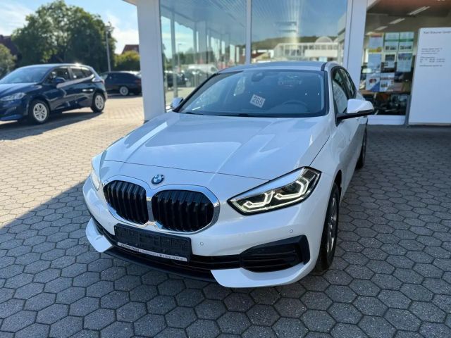 BMW 118 118i Sedan