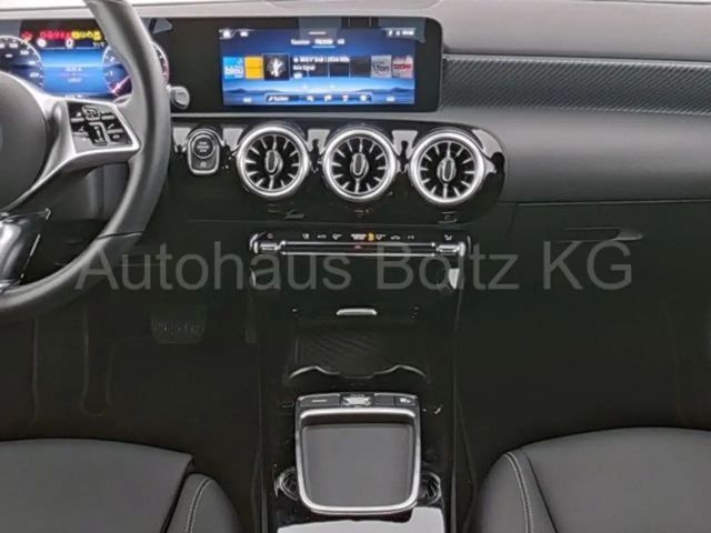 Mercedes-Benz A 180 Progressive