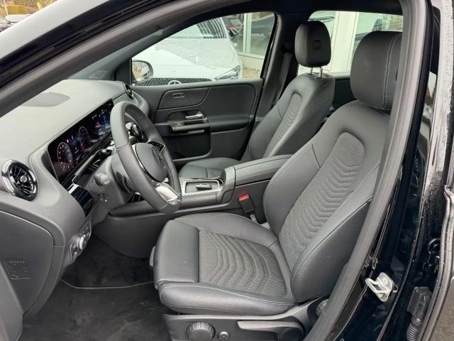 Mercedes-Benz B 180 EntryAdvance AHK Kamera WinterP+M&S16" LED