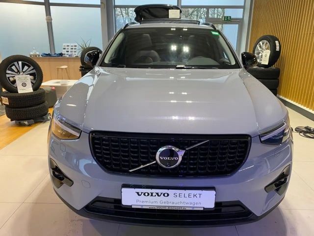 Volvo XC40 Dark Plus