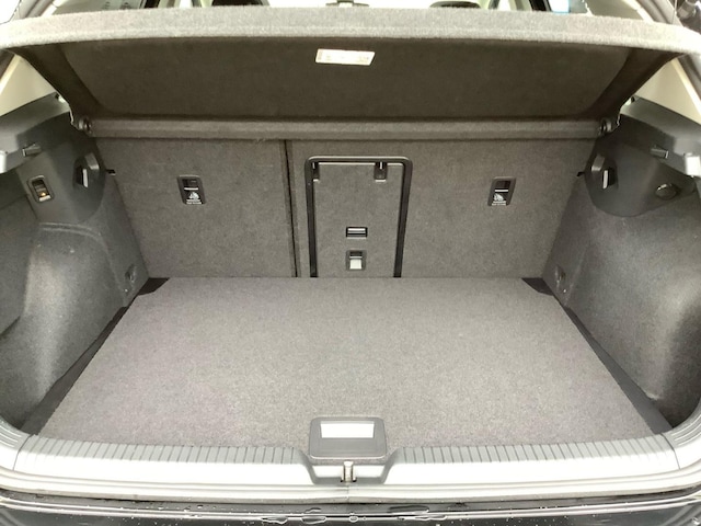 Volkswagen Golf 1.5 TSI Golf VIII