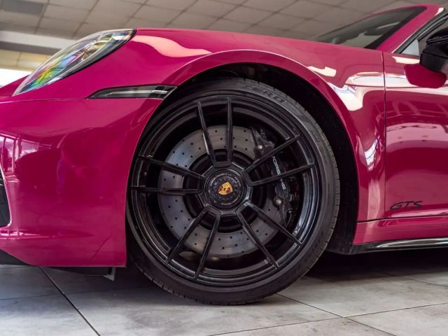 Porsche 992 4 Cabrio GTS