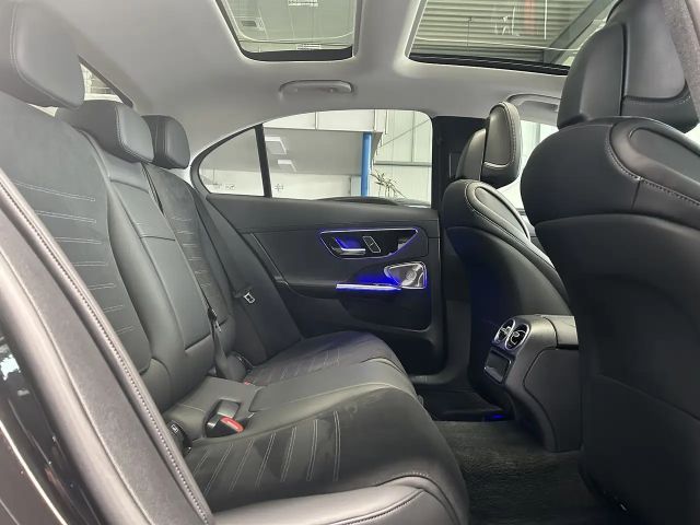 Mercedes-Benz C 300 AMG Line C 300 d Sedan