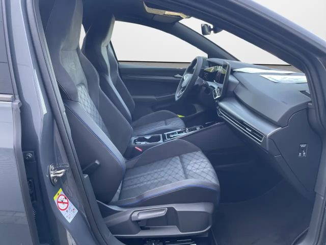 Volkswagen Golf 1.5 eTSI DSG R-Line