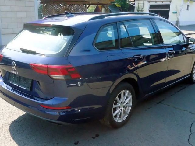 Volkswagen Golf Life Variant