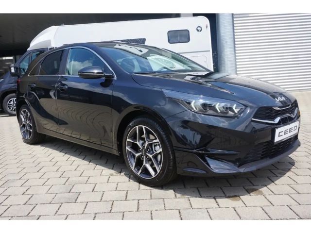 Kia Ceed 1.0T 100 Ultimate Edition Navi Kamera Indukt. 17''