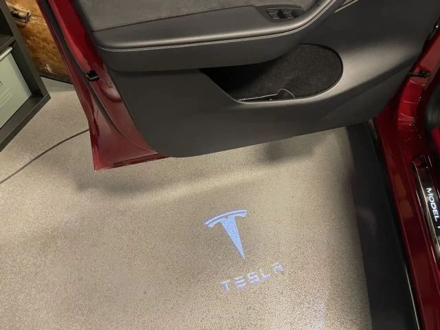 Tesla Model Y AWD Dual Motor Long Range