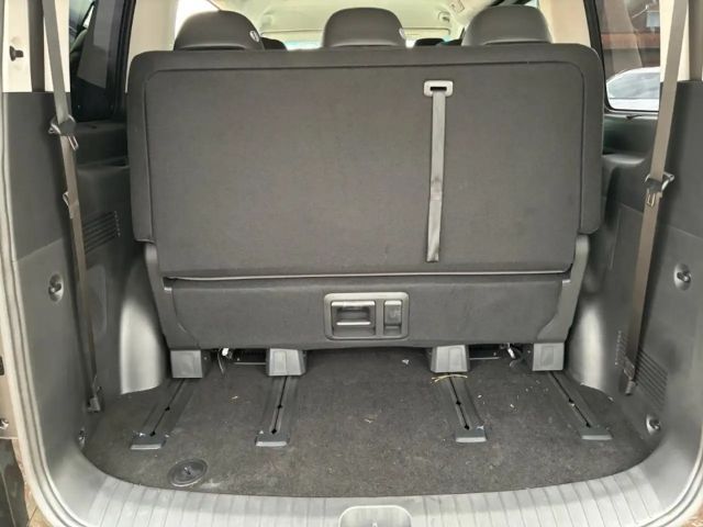 Hyundai Staria Signature