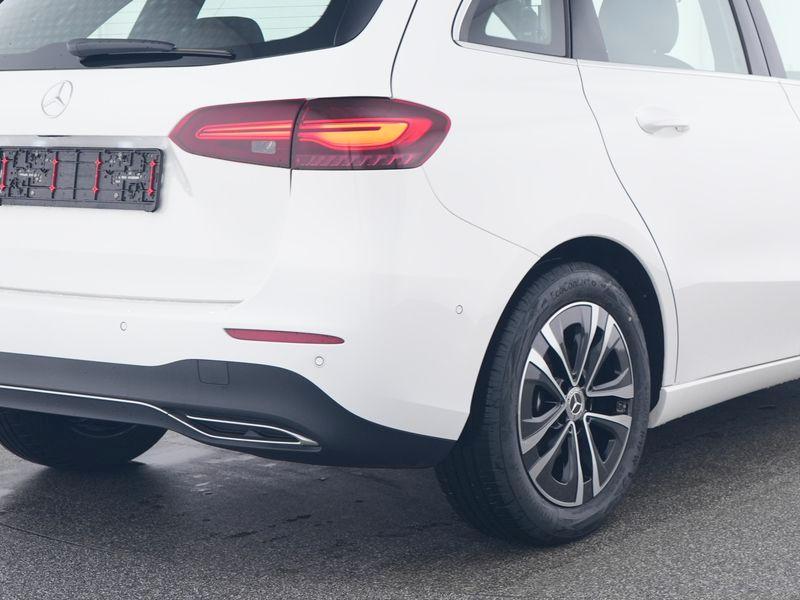 Mercedes-Benz B 180 Progressive Sedan