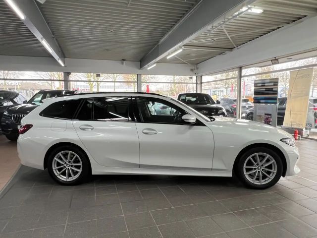 BMW 320 320d Touring xDrive