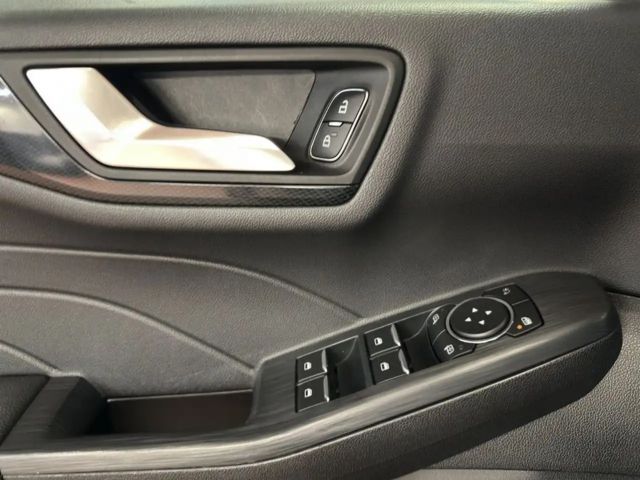 Ford Kuga Plug in Hybrid ST Line X